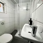 Wohnen Auf Zeit In Hueckeswagen -neu- Apartment